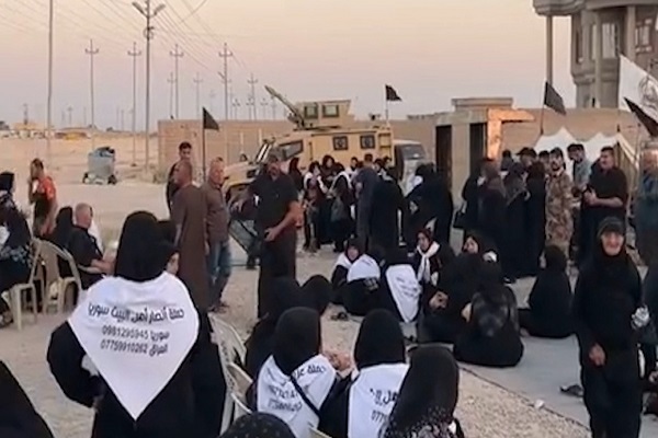 Arbaeen pilgrims in Iraq