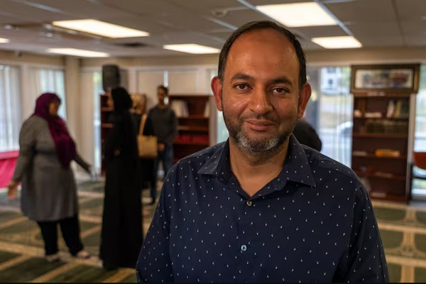 Community Members Gather in Show of Support for Muslim Community in Canada’s Stittsville