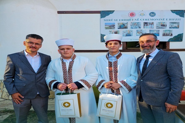 A special ceremony was held in the city of Gjakova, located in southwestern Kosovo to honor two new Quran memorizers.