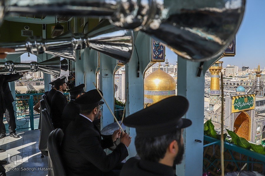 Over 120,000 Foreign Pilgrims Visited Imam Reza Shrine Last Year