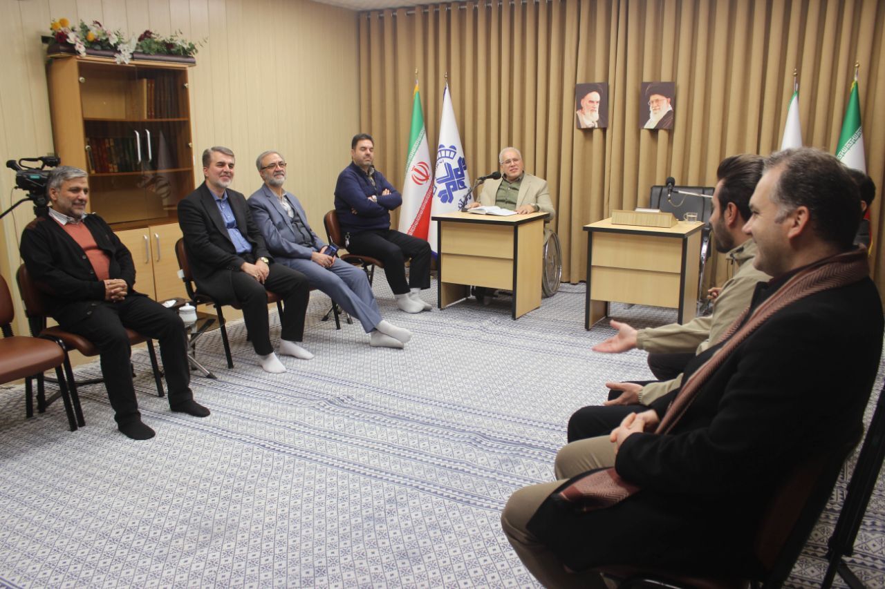 Prominent Qaris Attend Quran Recitation Session in Tehran