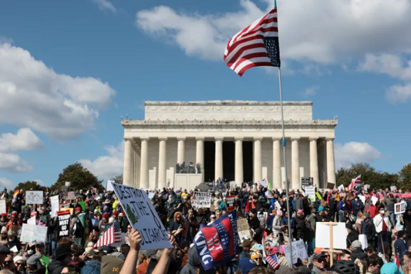 ‘Not Our War, Not Our King’: Anti-Iran War Protests Erupt in US from Coast to Coast
