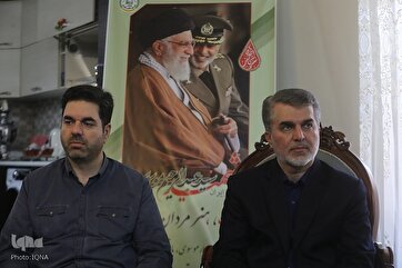 Members of Iran’s Quranic Community Meet with Family of Martyred General