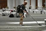 180,000 Annual Operations: Carpet Maintenance Work at Prophet’s Mosque in Medina