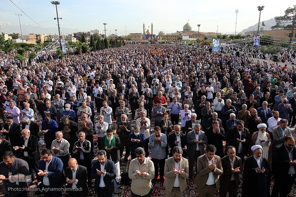 thm 133431 183 Pueblo iraní realiza oraciones de Eid en todo el país