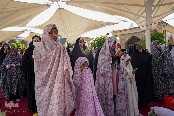 thm 133433 122 Pueblo iraní realiza oraciones de Eid en todo el país