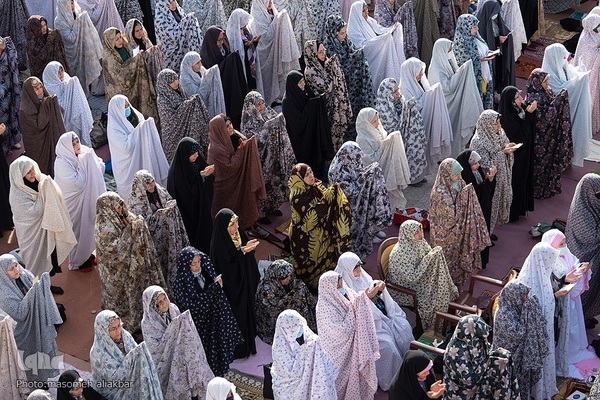 thm 133455 620 Pueblo iraní realiza oraciones de Eid en todo el país