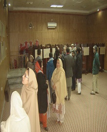 Exposición de caligrafía islámica en Peshawar