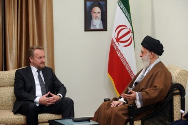 Líder iraní: Coalición de EEUU no aspira a erradicar el terrorismo