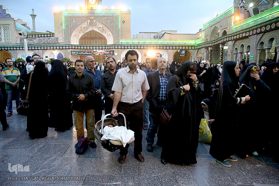 Inicia muharram con el izamiento de la bandera del Santuario del Imam Hussein (P) Inicia muharram con el izamiento de la bandera del Santuario del Imam Hussein (P)