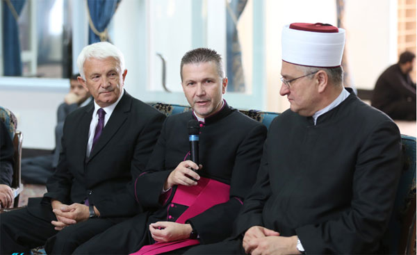 Visita del mufti de Croacia al mausoleo del Imam Jomeini