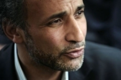 Tariq Ramadan exhorta a los musulmanes a asumir sus responsabilidades