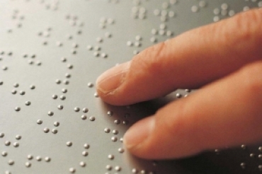 Traducen el Corán al hindi versión braille