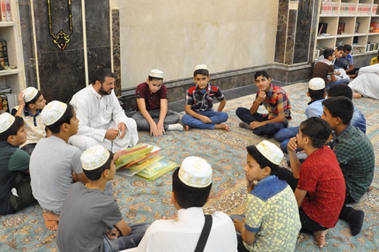 Imparten cursos religiosos en el Santuario del Imam Hussein (P)