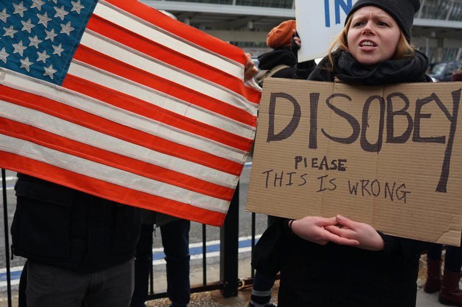 Manifestaciones en defensa de los musulmanes en los aeropuertos estadounidenses