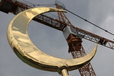 Protestas contra la construcción de una nueva mezquita en Suecia