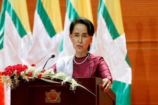 Oxford retira su honor a líder birmana ante genocidio de rohingyas