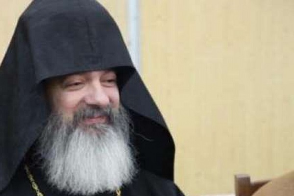 Arzobispo armenio elogia la tolerancia religiosa existente en Irán