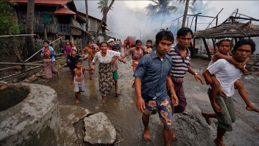 HRW: Ejército birmano quema otras 40 aldeas rohingyas