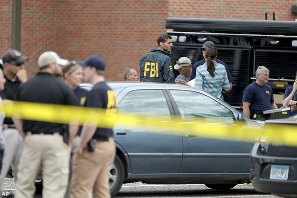 Musulmanes oran frente al Centro Islámico de Minnesota