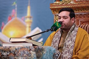 Hosseini recita versos de Surahs Insan, Zilzal Hosseini recita versos de Surahs Insan, Zilzal