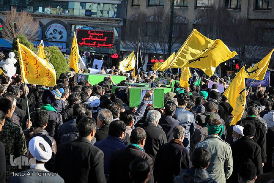 تشیع باشکوه هشت شهید مدافع حرم در جوار بارگاه رضوی تشیع باشکوه هشت شهید مدافع حرم در جوار بارگاه رضوی