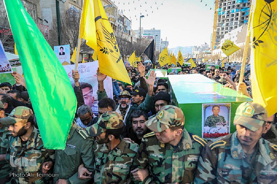 تشیع باشکوه هشت شهید مدافع حرم در جوار بارگاه رضوی تشیع باشکوه هشت شهید مدافع حرم در جوار بارگاه رضوی