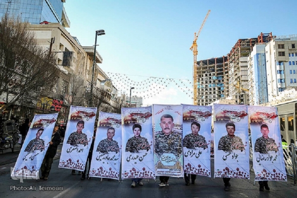 تشیع باشکوه هشت شهید مدافع حرم در جوار بارگاه رضوی تشیع باشکوه هشت شهید مدافع حرم در جوار بارگاه رضوی