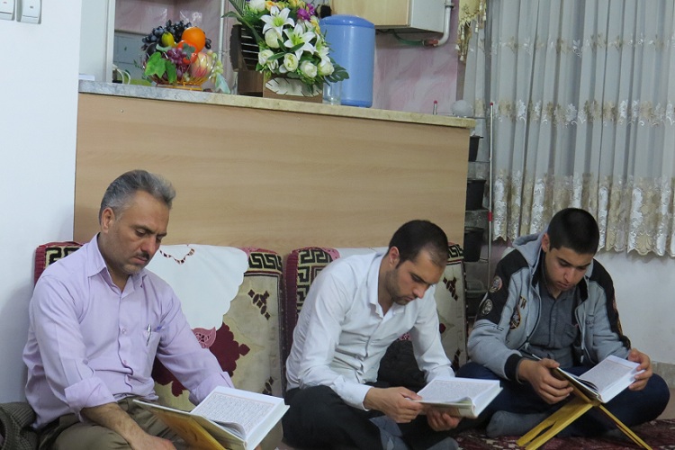 خانه سعادتی، سعادت را به دوستانش هدیه می‌دهد/مردم پیشگاه جلسات خانگی قرآن باشند
