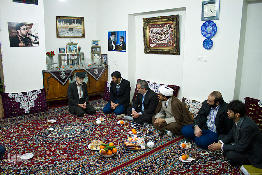 دیدار مدیر دارالقرآن بسیج کشور با خانواده‌های قاریان بین‌المللی در مشهد