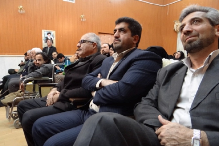 همایش ادبی «انقلاب» در شهرستان زرندیه برگزار شد