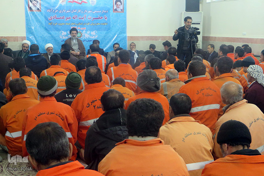 دیدار پارک بانان و کارکنان شهرداری خرم آباد با نماینده ولی فقیه