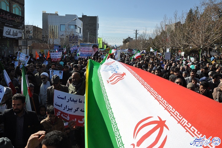 امام خمینی(ره) جسارت گفتن مرگ برآمریکا را به ملت ایران داد