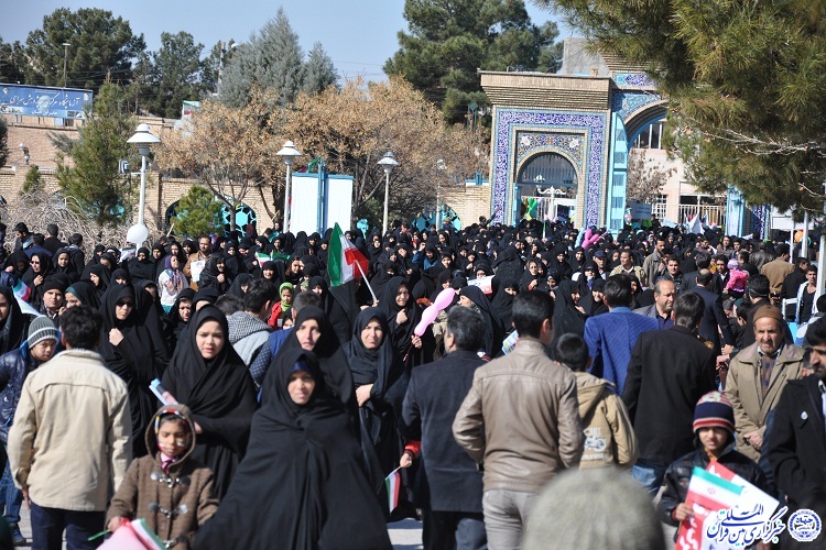 امام خمینی(ره) جسارت گفتن مرگ برآمریکا را به ملت ایران داد