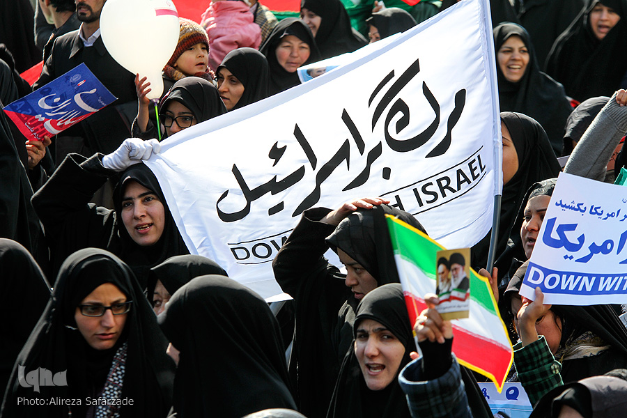 گزارش ایکنا از جشن پیروزی انقلاب در مشهد/ به راستی کدام دوربین می‌تواند اوج این عشق را به تصویر بکشد؟؟