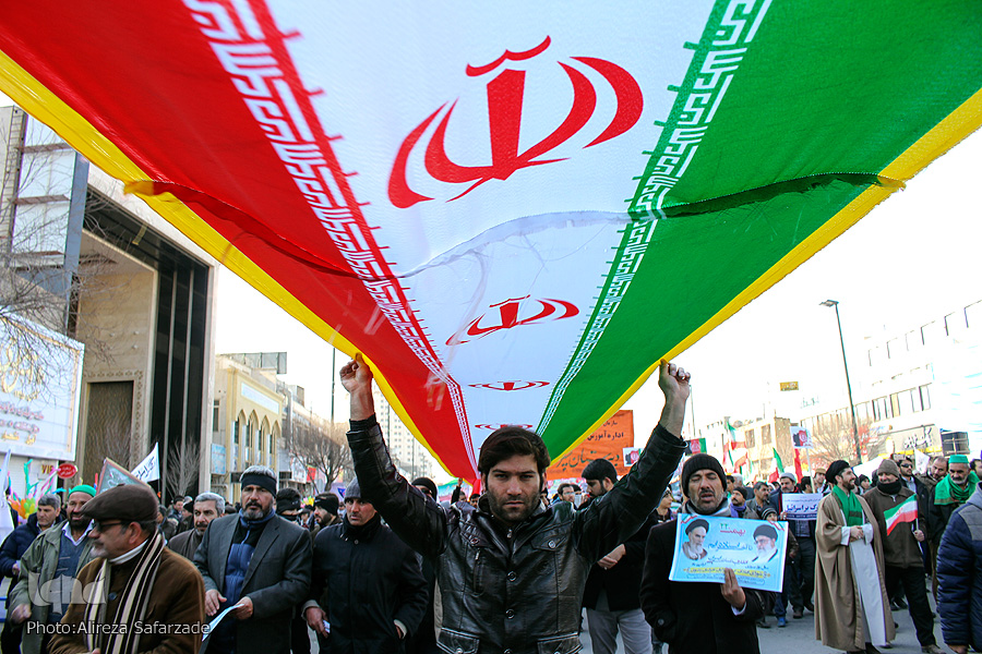 گزارش ایکنا از جشن پیروزی انقلاب در مشهد/ به راستی کدام دوربین می‌تواند اوج این عشق را به تصویر بکشد؟؟