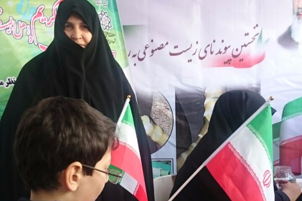 اجرای طرح «قرآن بخوانید، جایزه بگیرید» در غرفه جامعةالقرآن