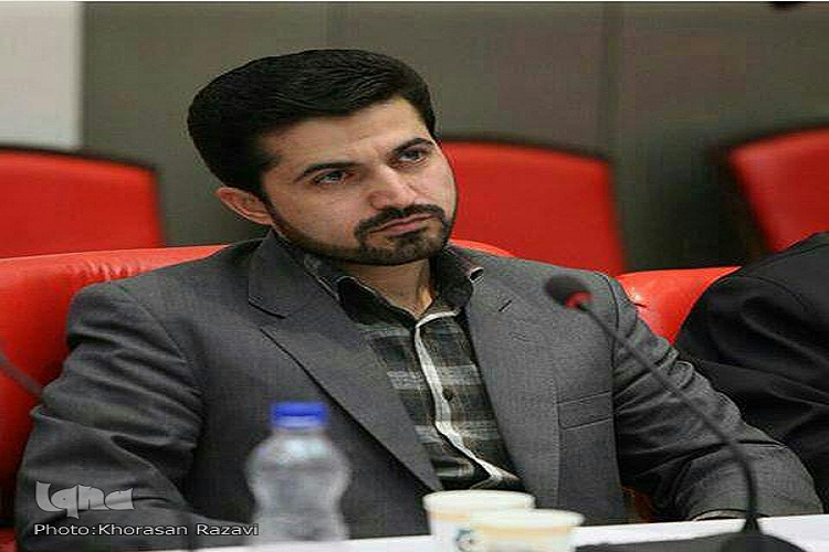 خطی خوش و صدایی زیبا یادگاری حمیدرضا عباسی به جامعه قاریان کشور/ مرور کارنامه هنری و زندگی قرآنی در قاب تصویر خطی خوش و صدایی زیبا یادگاری حمیدرضا عباسی به جامعه قاریان کشور/ مرور کارنامه هنری و زندگی قرآنی در قاب تصویر