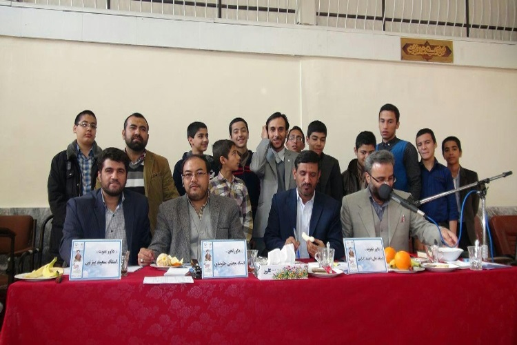 معرفی جلسات قرآنی مجتبی جاویدی و فعالیتهای 30 ساله این استاد معرفی جلسات قرآنی مجتبی جاویدی و فعالیتهای 30 ساله این استاد