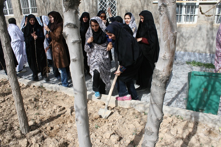 دانشجویان اراک با اردوی«طبیعت و معنویت»به استقبال بهار رفتند+عکس