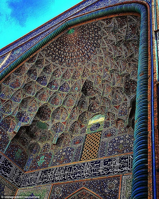 معماری خیره کننده سقف مساجد ایران باستان