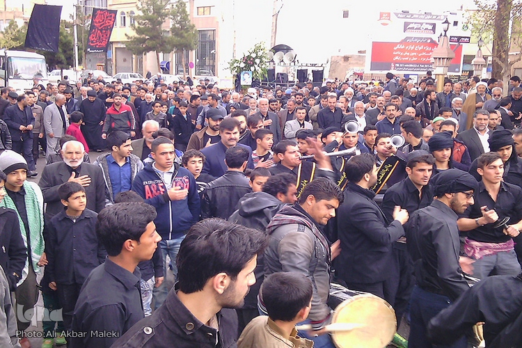 در حال تکیمل///
