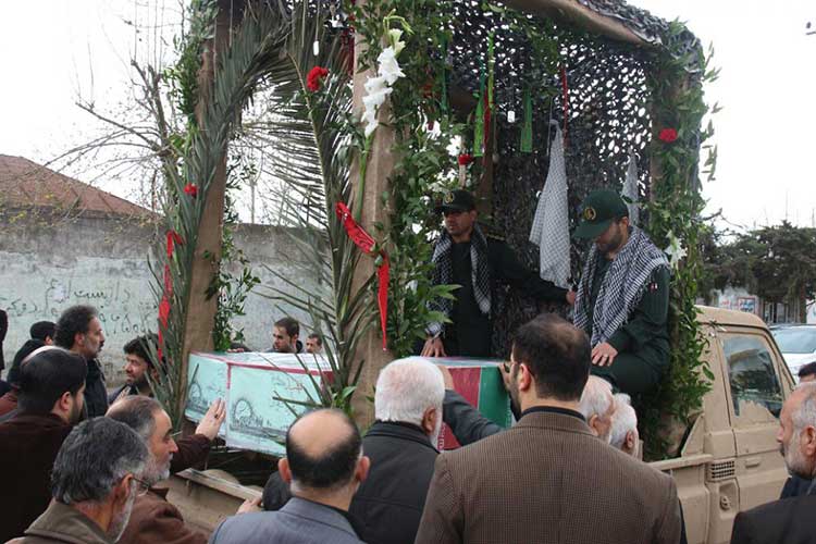 تشییع پیکر سه شهید گمنام در بندرانزلی
