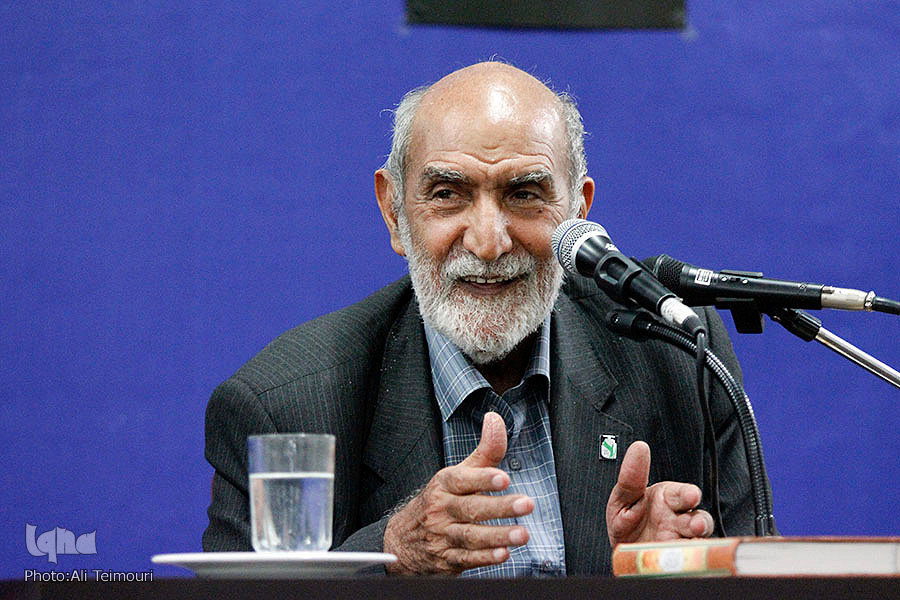پنجمین استقبال شاعرانه «سپندوار» از سفر نوروزی رهبر انقلاب به مشهد برگزار شد
