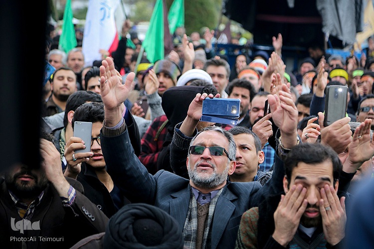 از بهار و زمستانی فاطمی تا اقامه نماز ولی امر مسلمین بر پیکر خادم خورشید