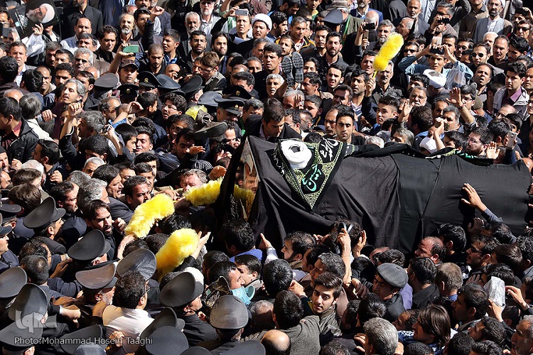 از بهار و زمستانی فاطمی تا اقامه نماز ولی امر مسلمین بر پیکر خادم خورشید