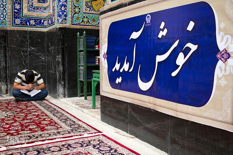 از بهار و زمستانی فاطمی تا اقامه نماز ولی امر مسلمین بر پیکر خادم خورشید