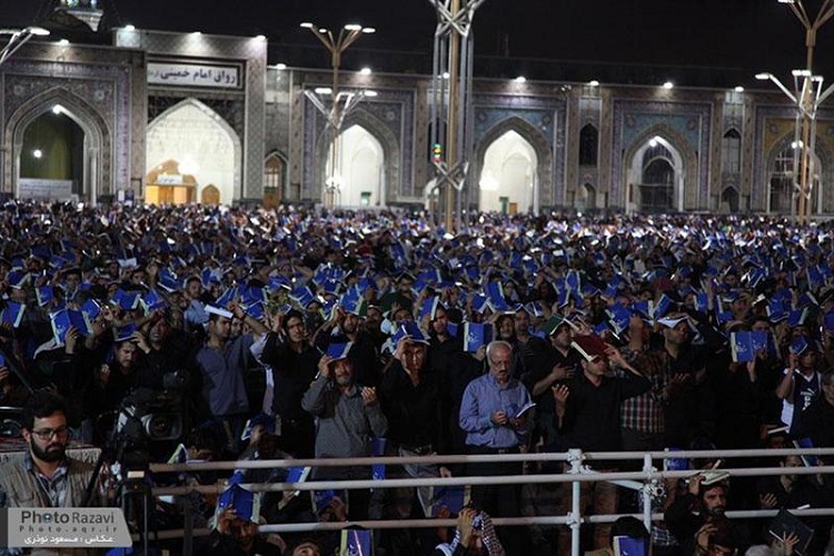 از بهار و زمستانی فاطمی تا اقامه نماز ولی امر مسلمین بر پیکر خادم خورشید