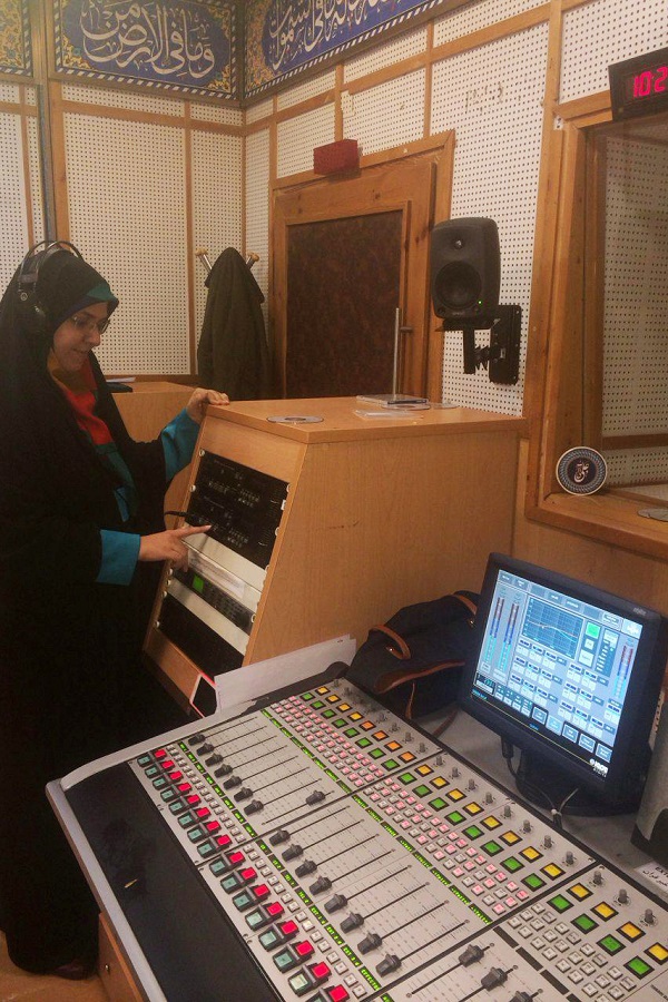 شنبه/// تهیه هبرنامه‌های رادیویی در هر سطحی  با پژوهشی کامل