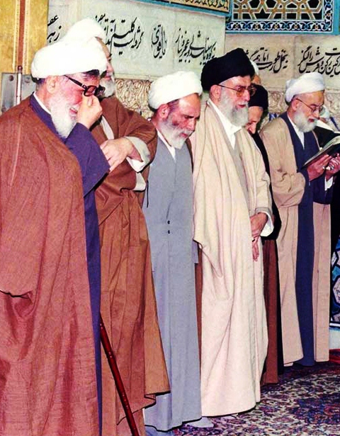 آیت‌الله واعظ طبسی به روایت تصویر